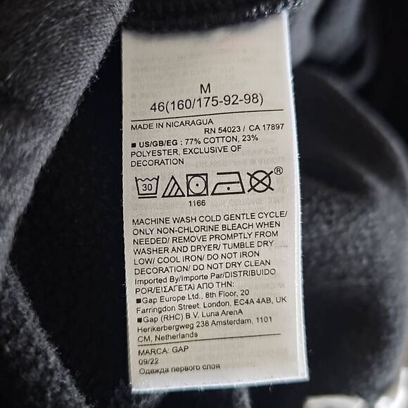 Gap Sweat pants. Track pants. Color Black, size Medium - Picture 3 of 7